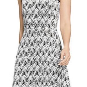 Vince Camuto womens dress Black White Mock Neck Sleeveless  new